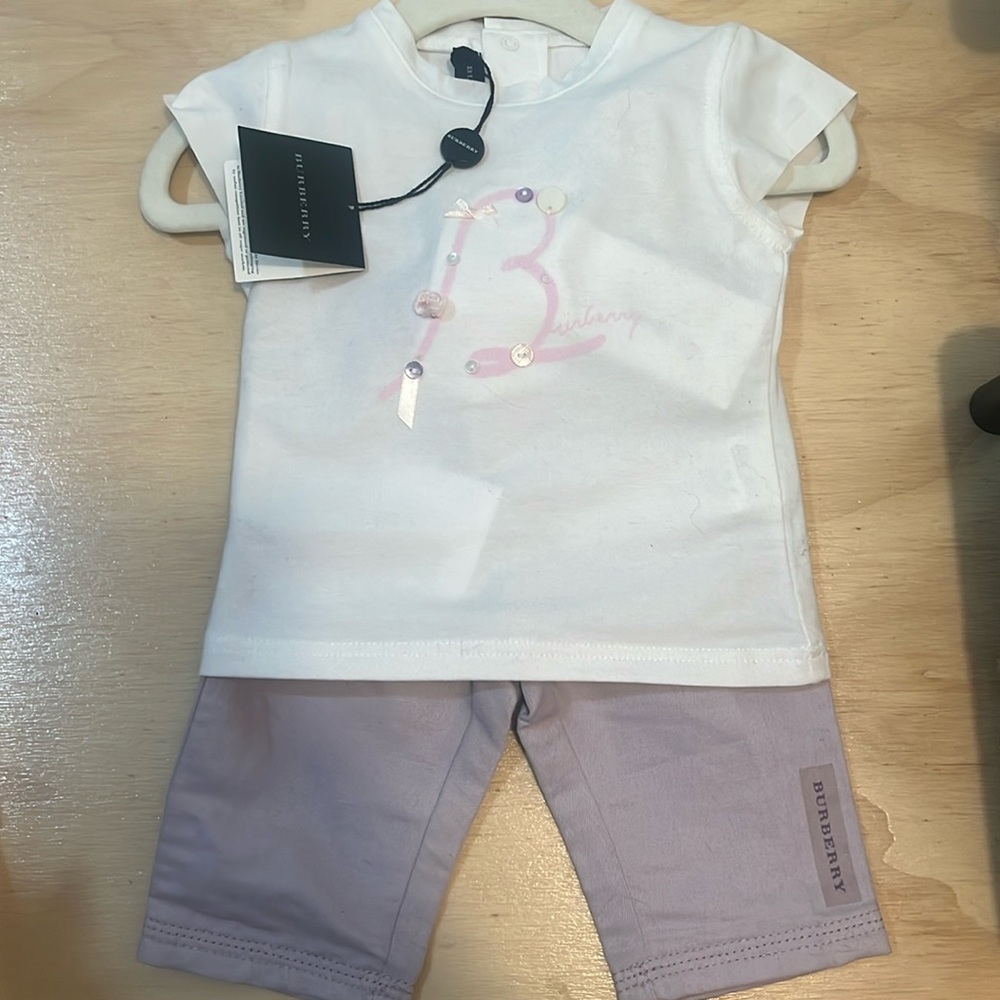 Burberry baby set NWT